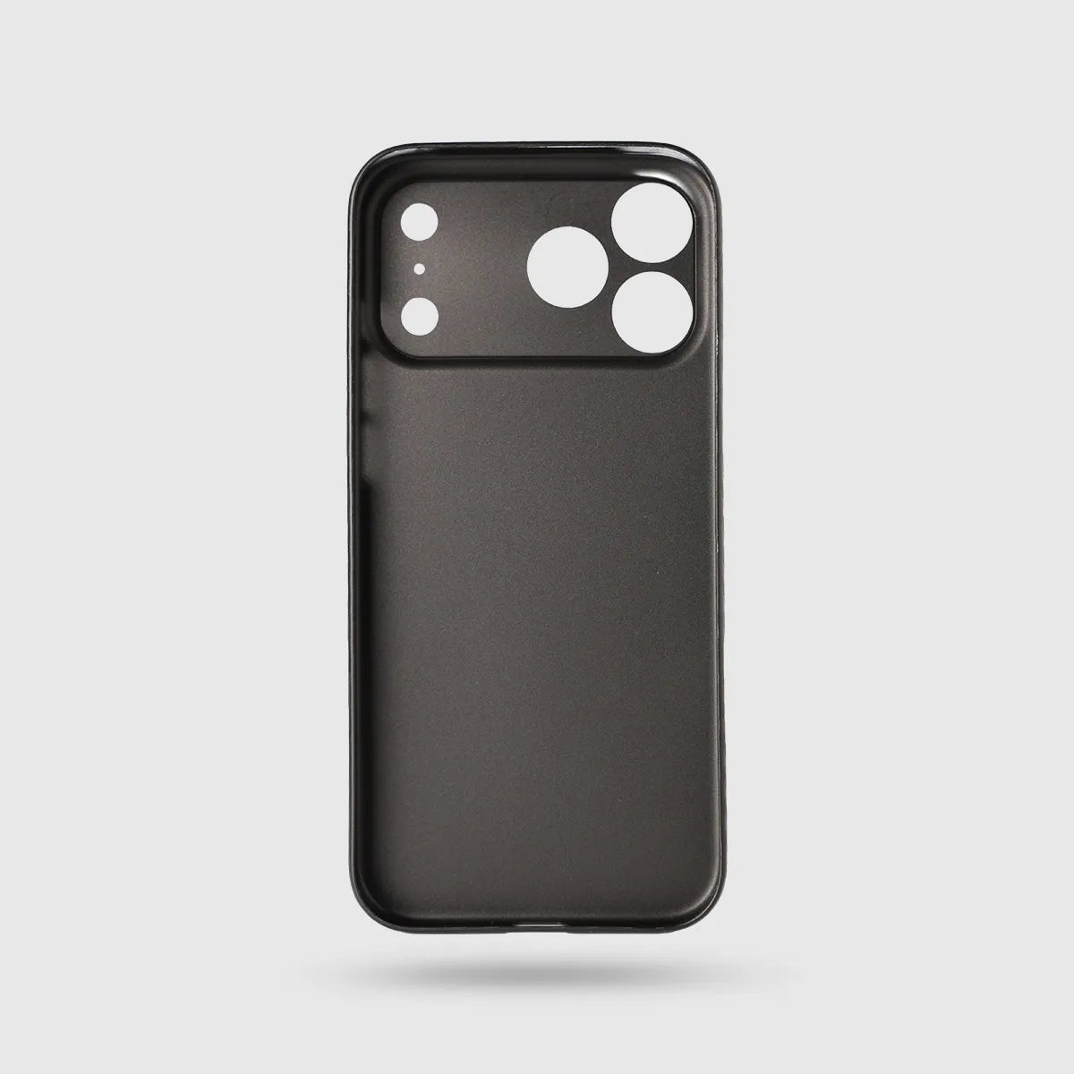 Sleek Carbon Fiber Case for iPhone 18 Pro Max